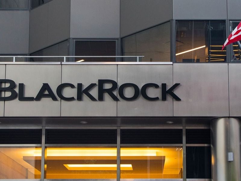 BlackRock’s New Tokenized Fund Brings TradFi, Crypto Closer: Bernstein