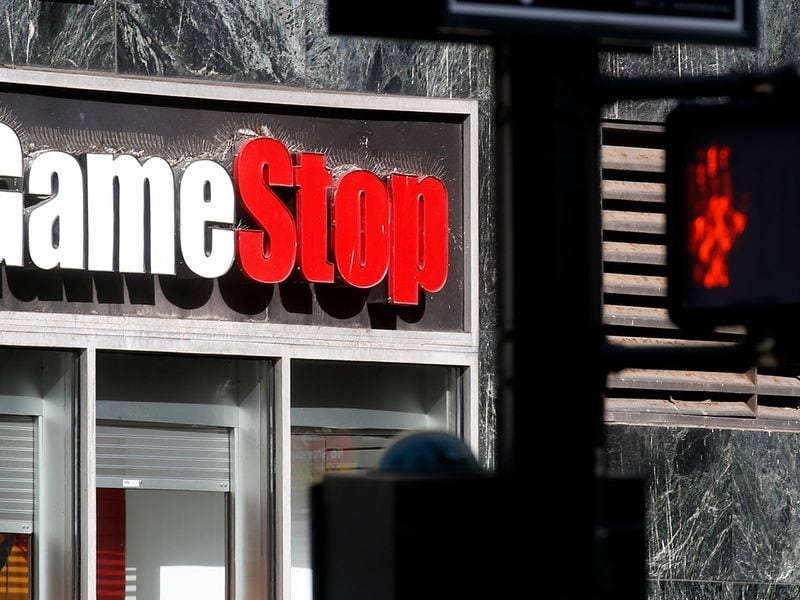 GameStop-Inspired Solana Memecoin Soars Over 80% as Roaring Kitty Flashes $586M Worth of GME Position