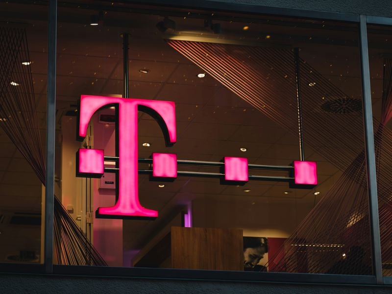 Telecom Giant and T-Mobile (TMUS) Parent Deutsche Telekom Plans to Mine Bitcoin