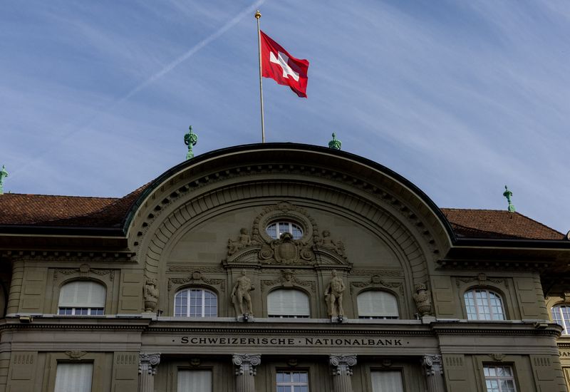 SNB to cut rates 25 bps on Dec. 12, to reach zero or close next year